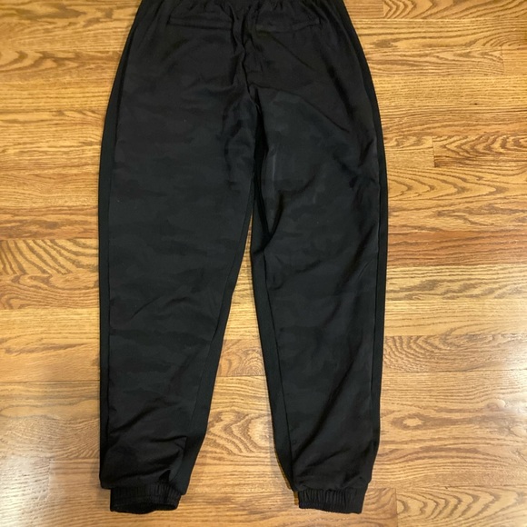 Athleta | Black Camo Lined Joggers. Size 2. EUC - Picture 3 of 7
